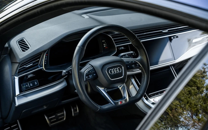 Audi SQ8 cena 375000 przebieg: 76000, rok produkcji 2019 z Wieruszów małe 352